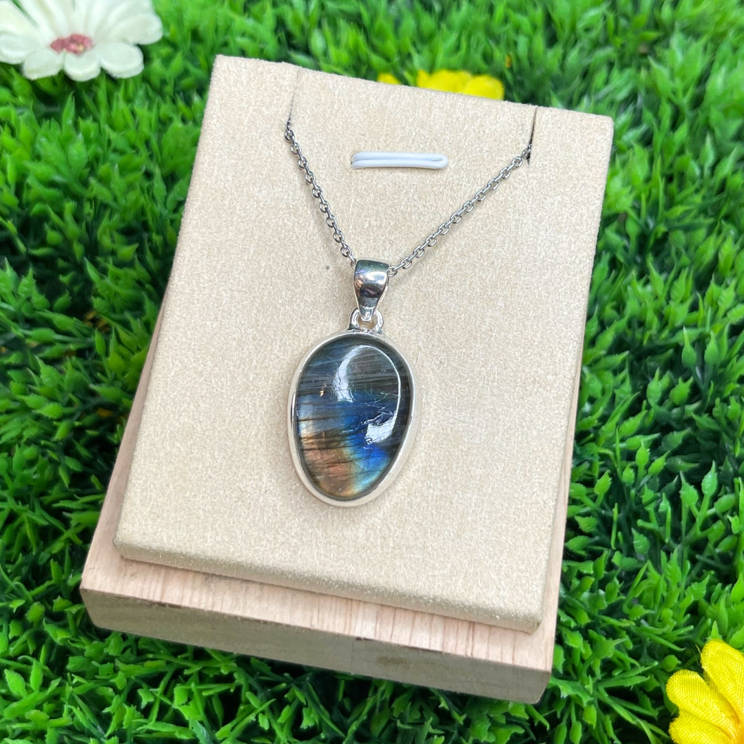 Pendentif Labradorite Blue Fire #33