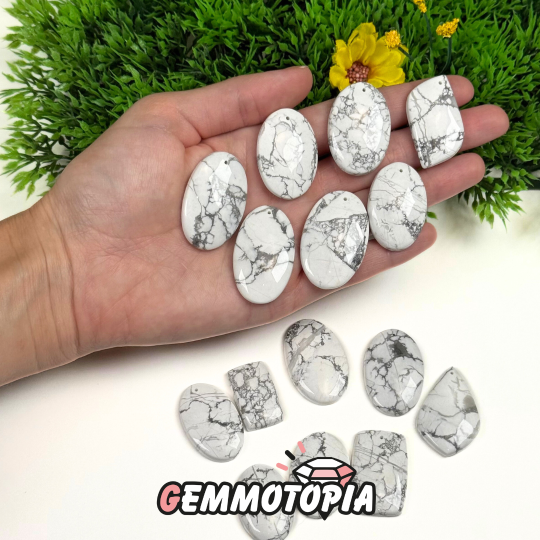 Pendentifs Percé Howlite